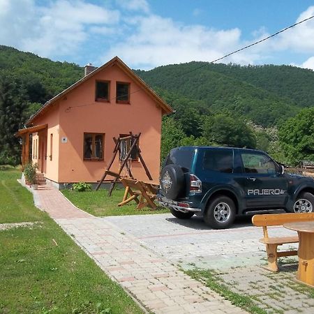 Szikla Vendeghaz Hotel Istenmezeje Exterior foto